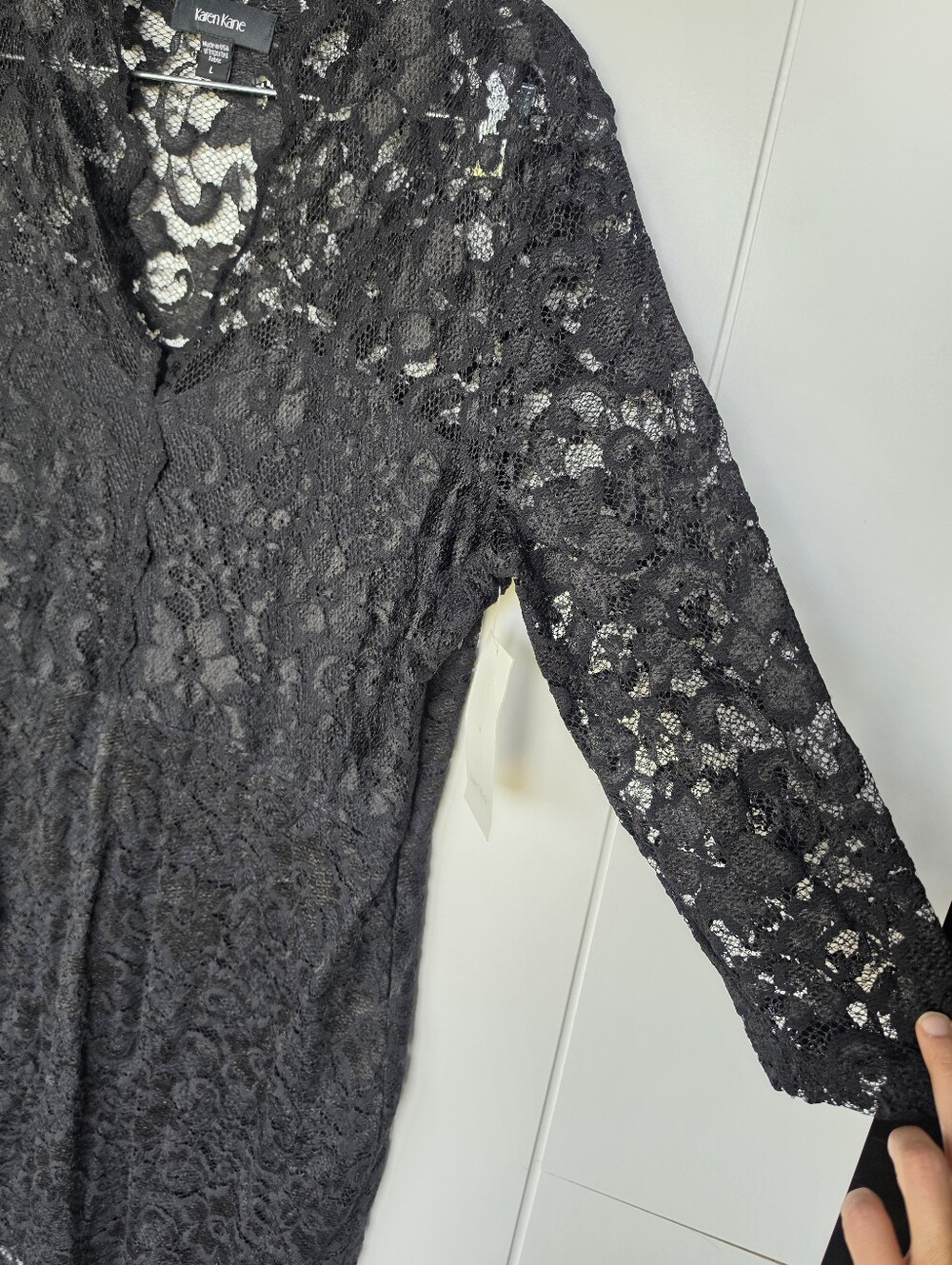 Karen Kane Little Black Dress L Scalloped Lace Illusion Bodycon Goth V-Neck LBD - Picture 6 of 10